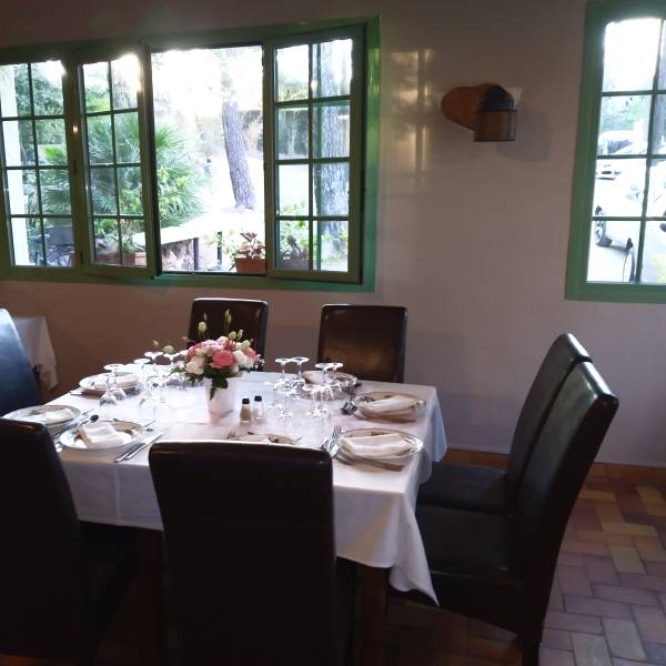 Le Restaurant - Le Mont Salva - Restaurant Six-Fours-les-Plages - Restaurant au Brusc